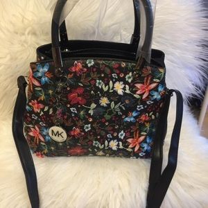 New Handbag for sale